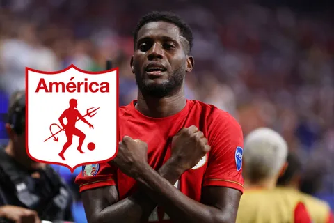 José Fajardo con la Selección de Panamá.