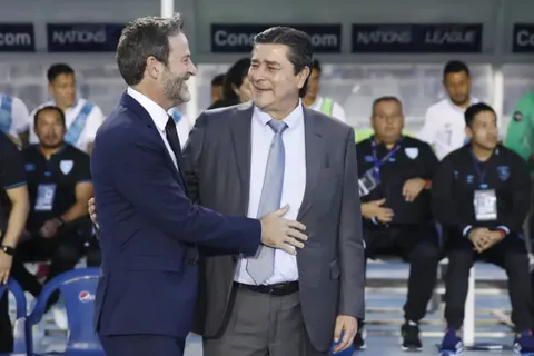 Mientras Luis Fernando Tena gana 43 mil dólares mensuales en Guatemala, esto cobra Thomas Christiansen en Panamá