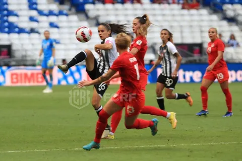 Costa Rica cayó ante Canadá y enfrentará a Estados Unidos en semifinales del Premundial