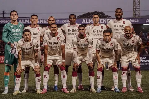 Dos referentes afuera: Hernán Medford impacta a Saprissa con una decisión arriesgada en un momento decisivo