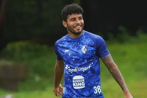 Johan Venegas confirma su futuro y le abre la puerta a un nuevo país lejos de Costa Rica: "Me quedan buenos años"