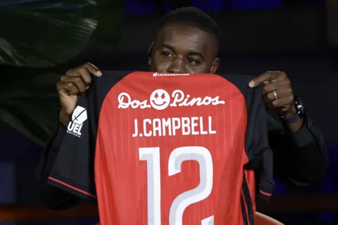 Joel Campbell sigue sin definir su futuro.