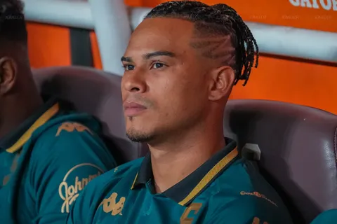 No pierde el tiempo: Youstin Salas se olvida de Saprissa con un nuevo club en Costa Rica