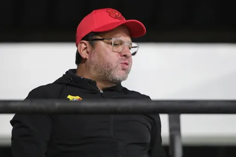 Jafet Soto le apuntó a una figura del fútbol tico.