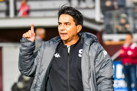 Saprissa quiso un entrenador extranjero. (Foto: Saprissa)