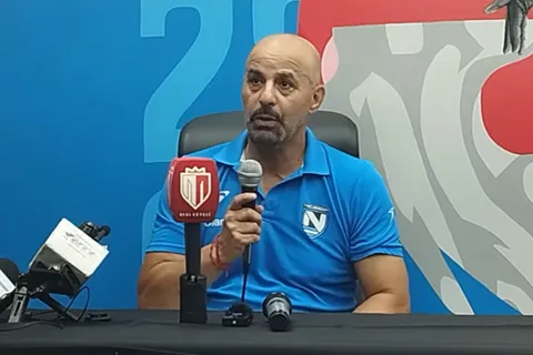 El técnico de Nicaragua se rinde ante sus jugadores