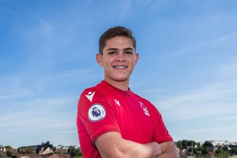 Oficial: Nottingham Forest anuncia fichaje de Brandon Aguilera