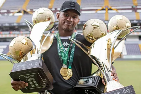 La importante decisión de Saprissa sobre el futuro de Fidel Escobar
