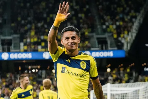 Andy Najar impacta con logro que lo pone como el único de Centroamérica y al lado de Lionel Messi