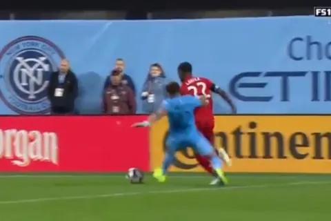 Ronald Matarrita comete penal y su equipo queda eliminado en la MLS