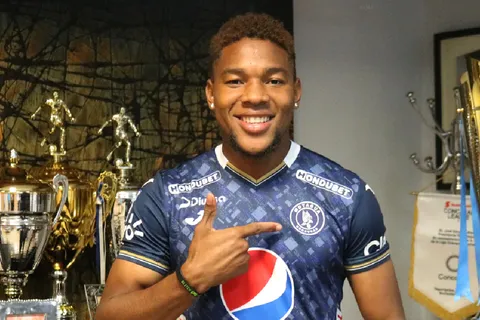  Real España denunciará a Motagua por el fichaje de Yeison Mejía