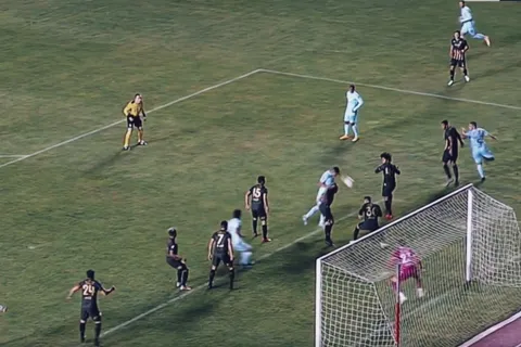 Bolivar vs Guaraní: Roberto Domínguez anotó gol histórico en Copa Libertadores