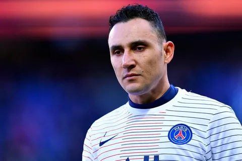 Oficial: se cancela la temporada de fútbol en Francia