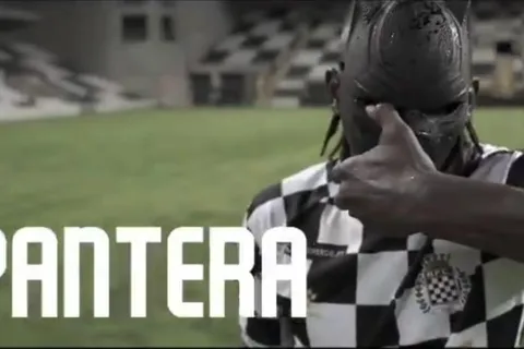 Así lo presentaron: Alberth Elis fue oficializado en Boavista