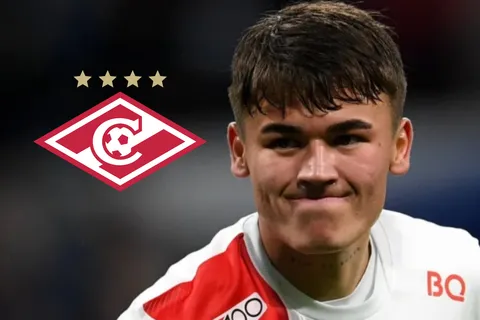 "Deja el Spartak": Manfred Ugalde enfrenta la decisión drástica que cambia por completo su futuro en Europa