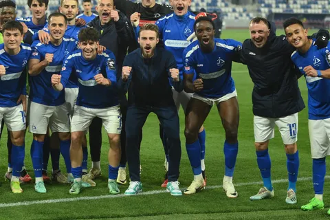 Oscar Santis disputó su primer juego oficial con el Dinamo Tbilisi de Georgia