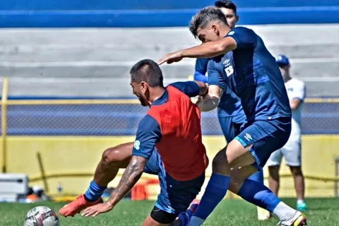 Los jugadores que podrían debutar con El Salvador en las Eliminatorias de Concacaf