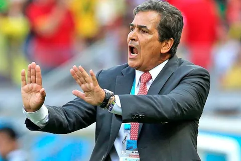 Pinto reaccionó tras quedar descartado para dirigir a la Tricolor