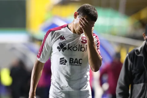 Saprissa preocupado por una estafa que crece.