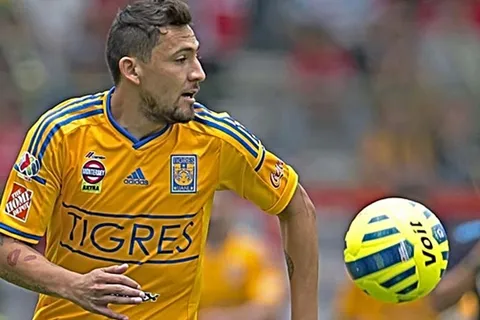 El atacante Abraham Darío Carreño será refuerzo de Municipal Grecia
