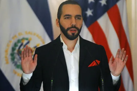 Nayib Bukele: "Si fuera dictador, los hubiera fusilado a todos"