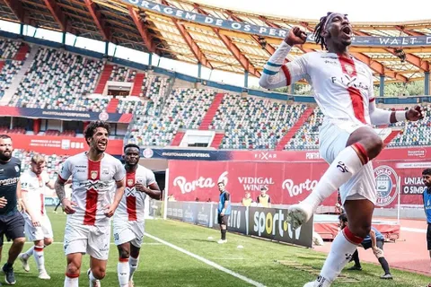 Bryan Róchez marcó un triplete con el Leira de la Segunda División de Portugal (VIDEO)