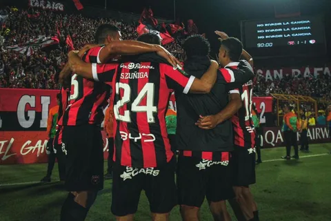 Alajuelense cierra otra incorporación desde el exterior.