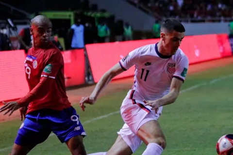 Jewison Bennette confiesa acercamiento del Nottingham Forest de Inglaterra (VIDEO)