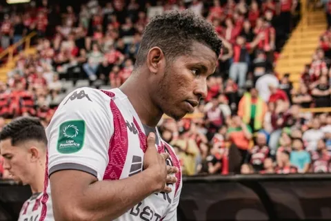 Saprissa tiene argumentos para evitar castigo de Fidel Escobar.