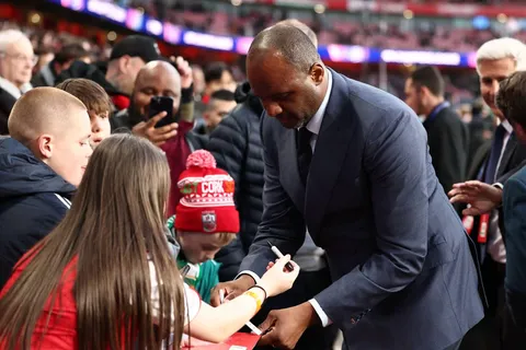 Patrick Vieira proyecta un futuro dominante para Arsenal en la Premier League