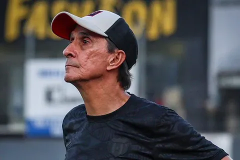 La condición que podría terminar con Guimaraes fuera de Alajuelense mientras se apura la negociación