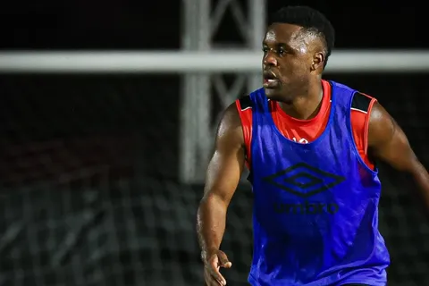 Joel Campbell sorprendió a todos.