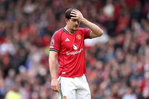 “Estamos totalmente con Michael”: Maguire respalda a Carrick y cuestiona el nivel del Manchester United