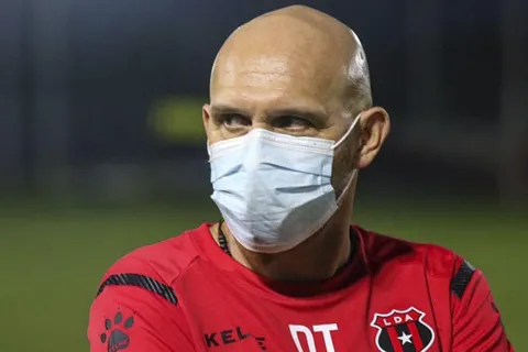 Luis Marín mostró toda su indignación con Alajuelense