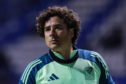 ¿Por qué Memo Ochoa no juega hoy en el partido de México vs. República Checa por el Mundial 2026?