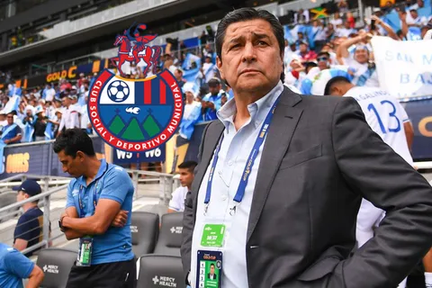 ¡La Selección de Guatemala en alerta! Municipal confirma malas noticias para Luis Fernando Tena