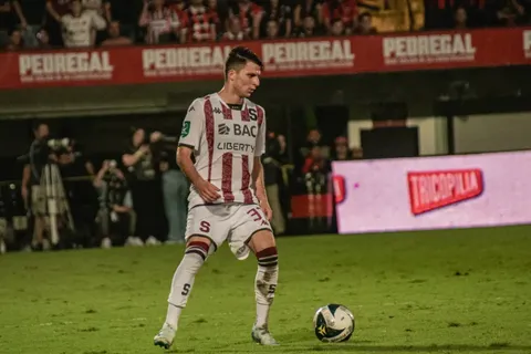 La revancha tan esperada: Gino Vivi le dice lo suyo a la afición del Saprissa
