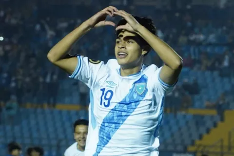 Futbolista de Guatemala firma contrato con un equipo de la MLS