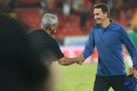 Alexandre Guimaraes habló sobre su futuro y la Sele. (Foto: La Nación)