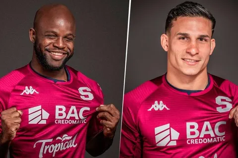 La razón por la que Luis Paradela y Javon East no han debutado con Saprissa