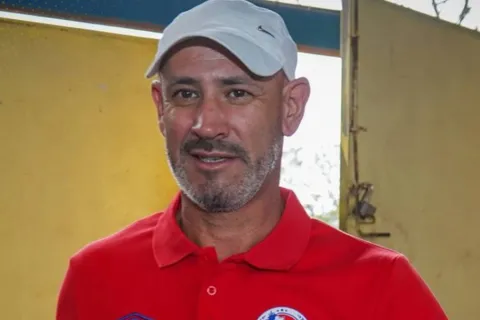 Ya es oficial: Olimpia toma rotunda decisión con Eduardo Espinel y esto pasará con el club hasta 2026