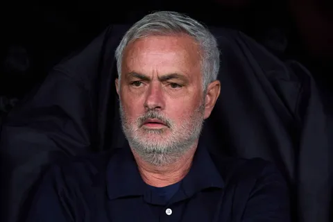 Mourinho exige al Real Madrid enfocarse en LaLiga tras ganar el Clásico