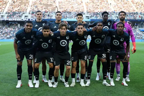 Minnesota United remontó ante Sporting Kansas City y ganó 3-1 con tres goles en el tramo final