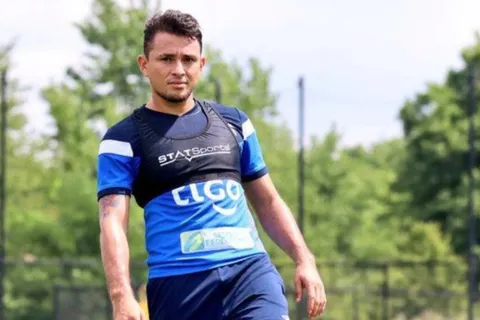 ¡Alarma en El Salvador! Se confirma la gravedad de la lesión de Narciso Orellana