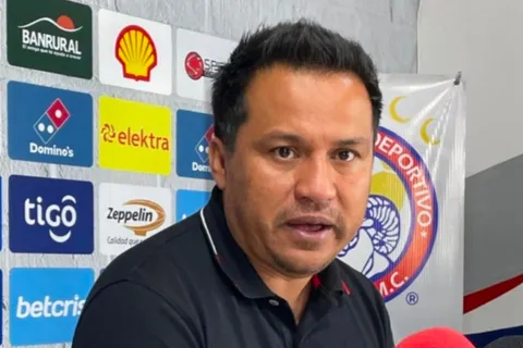 Amarini Villatoro sorprende al llevarse a dos figuras de Xelajú a Cartaginés de Costa Rica