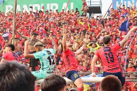 Municipal recibió una fuerte multa por sus festejos tras salir Campeón