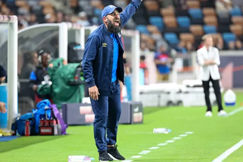El técnico de la Selección Femenina de El Salvador asegura que su equipo aprendió a perder