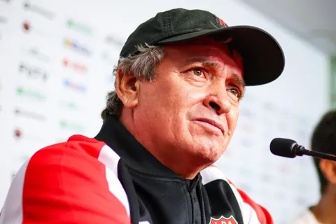 “Fuera de Costa Rica”: la limpieza del Machillo Ramírez en Alajuelense empieza con el hombre de confianza de Guimaraes