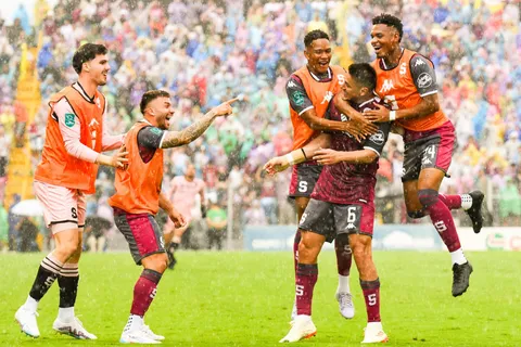 saprissa-festejo de gol