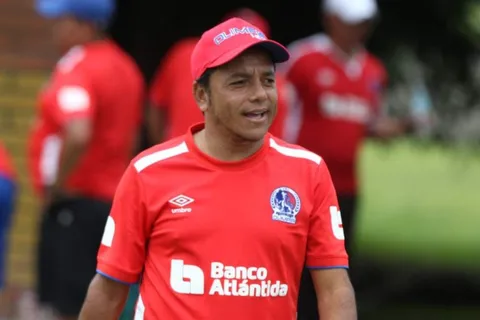 Danilo Turcios se postula para dirigir a Olimpia